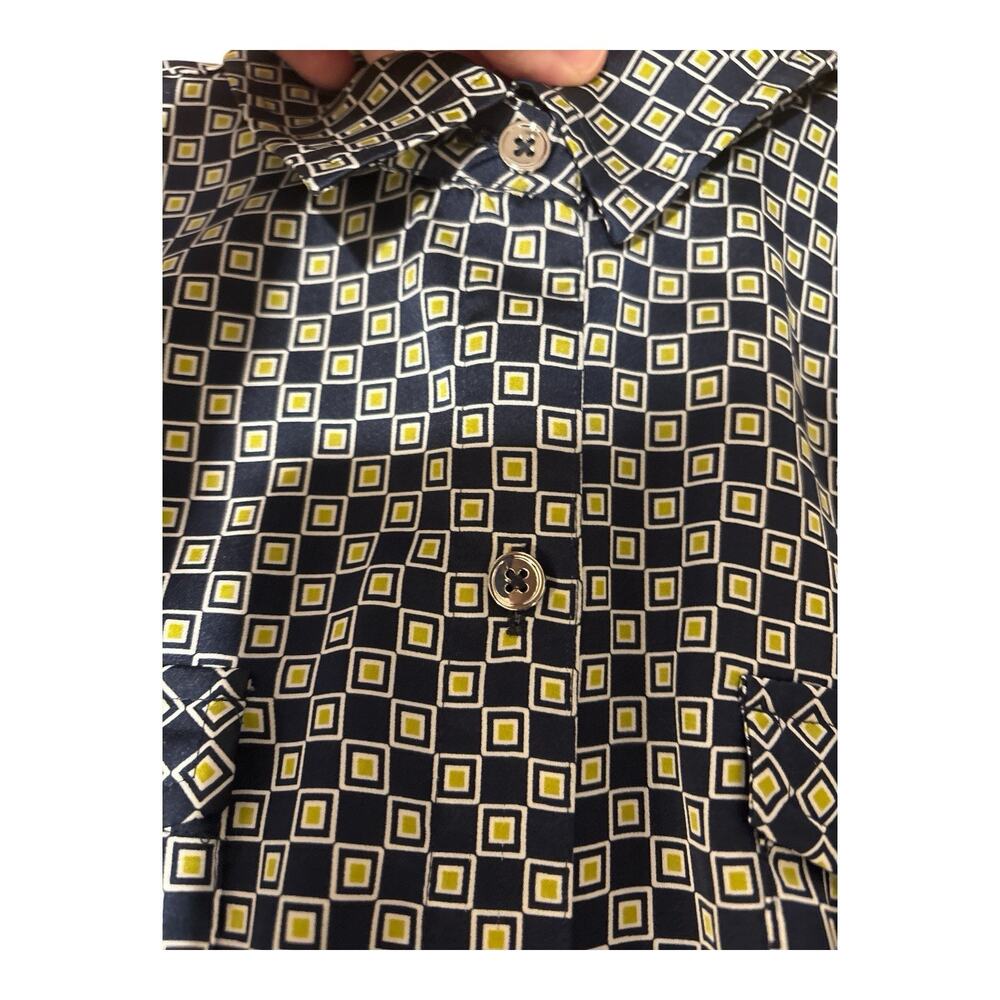 Jones New York Women’s Petite PM Geometric Collared Button-Up Blouse Woven - Picture 4 of 6